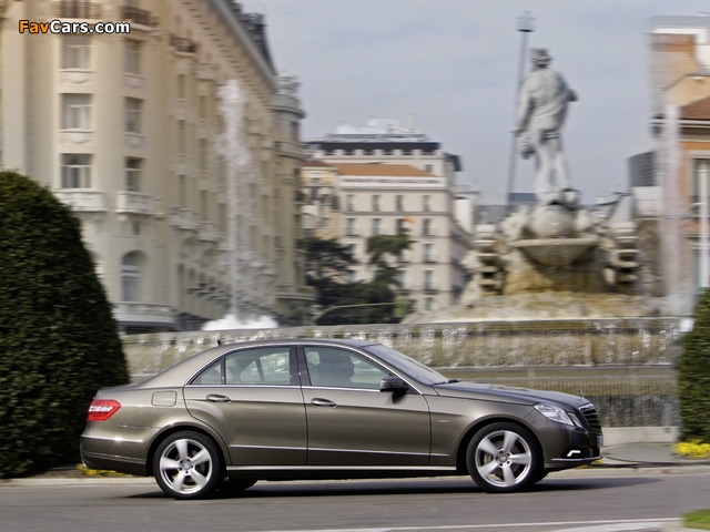 Mercedes-Benz E 350 CGI (W212) 2009–12 wallpapers (640 x 480)