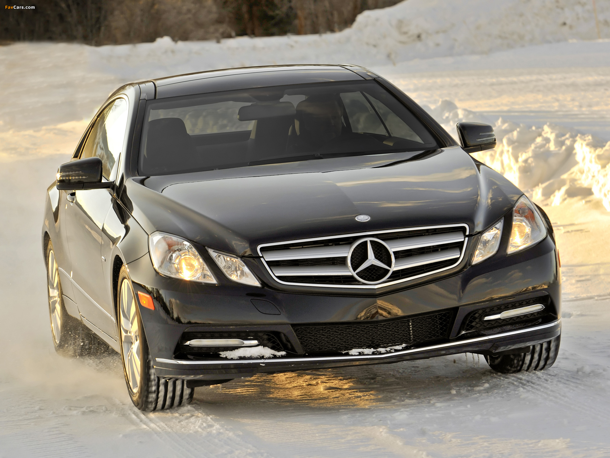 Mercedes-Benz E 350 4MATIC Coupe US-spec (C207) 2009–12 wallpapers (2048 x 1536)