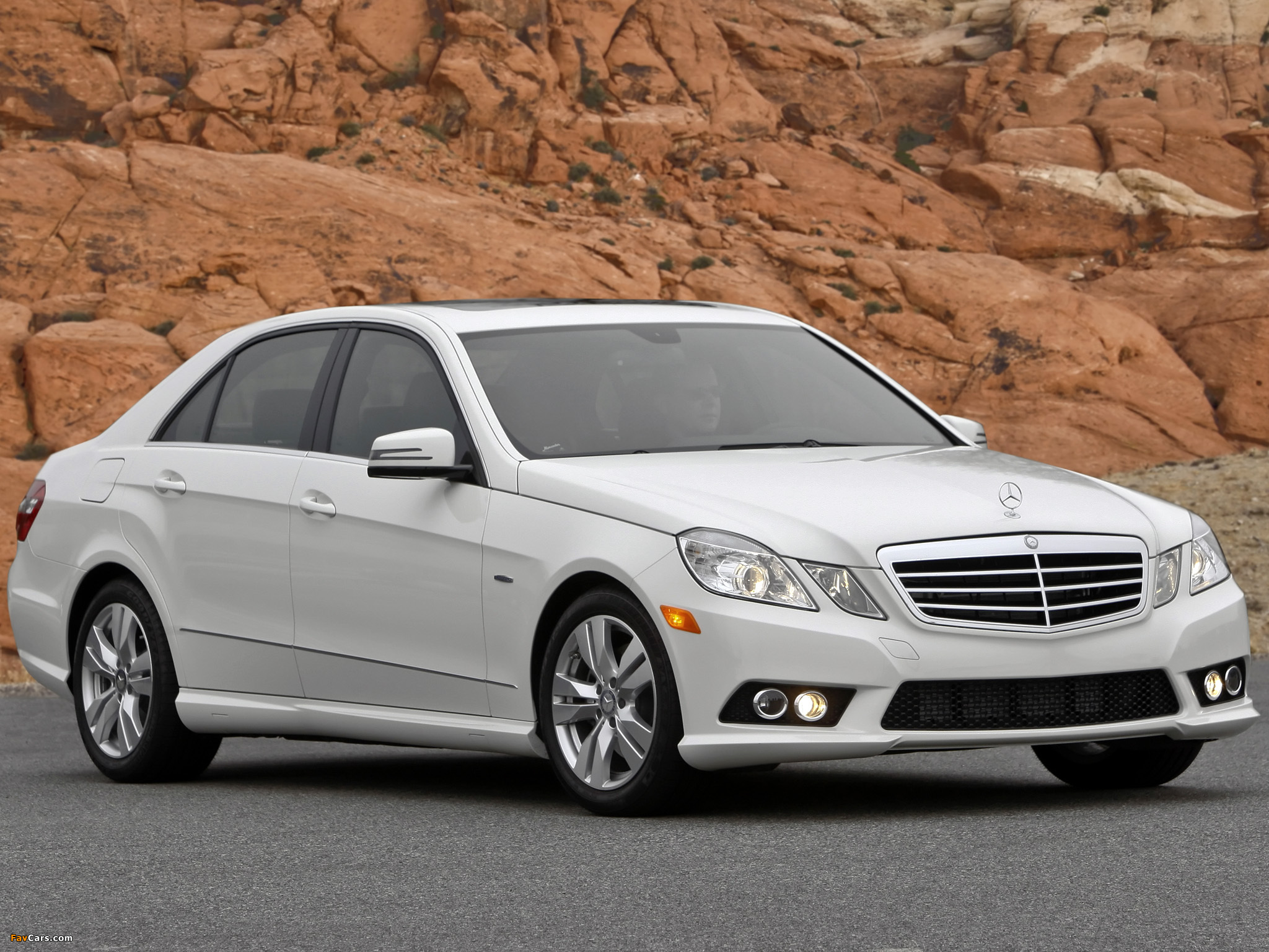 Mercedes-Benz E 350 BlueTec AMG Sports Package US-spec (W212) 2009–12 wallpapers (2048 x 1536)
