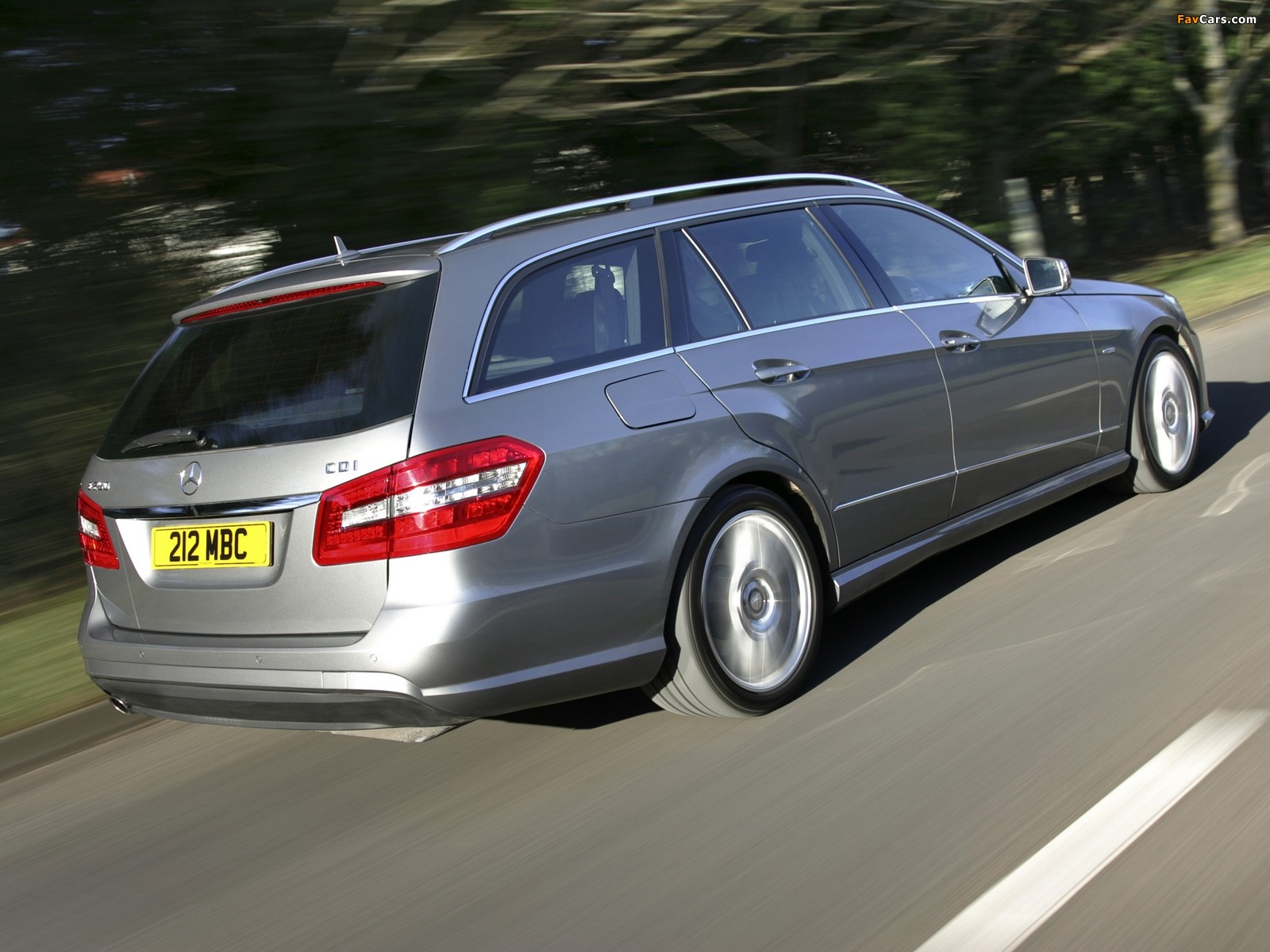 Mercedes-Benz E 250 CDI AMG Sports Package Estate UK-spec (S212) 2009–12 wallpapers (1600 x 1200)