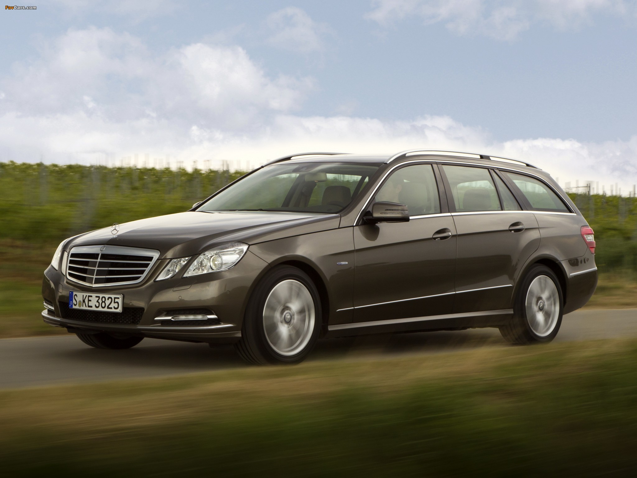 Mercedes-Benz E 250 CDI Estate (S212) 2009–12 wallpapers (2048 x 1536)