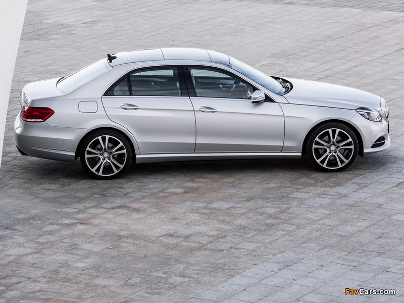 Mercedes-Benz E 350 4MATIC (W212) 2013 wallpapers (800 x 600)