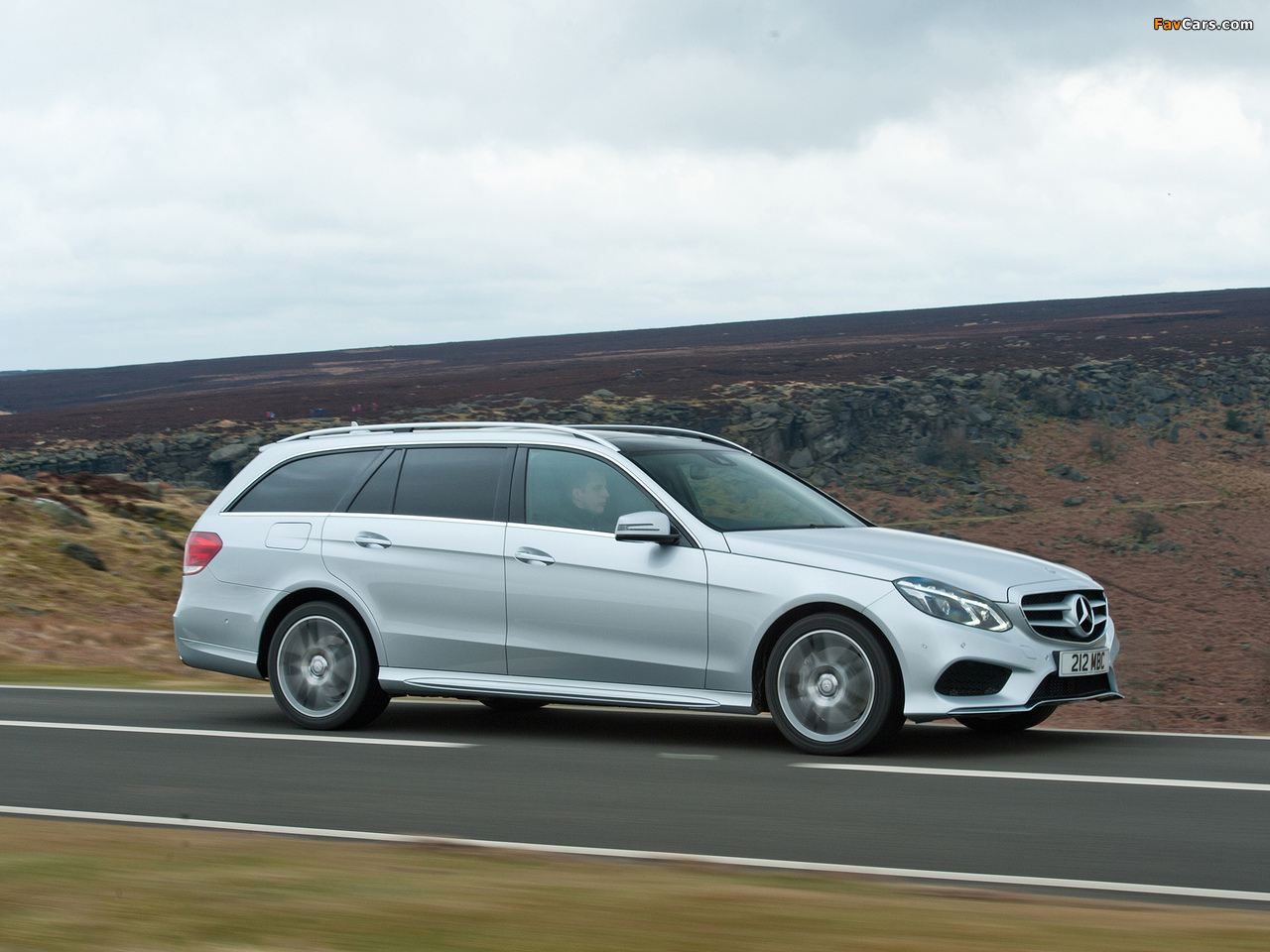 Mercedes-Benz E 350 BlueTec AMG Sports Package Estate UK-spec (S212) 2013 wallpapers (1280 x 960)