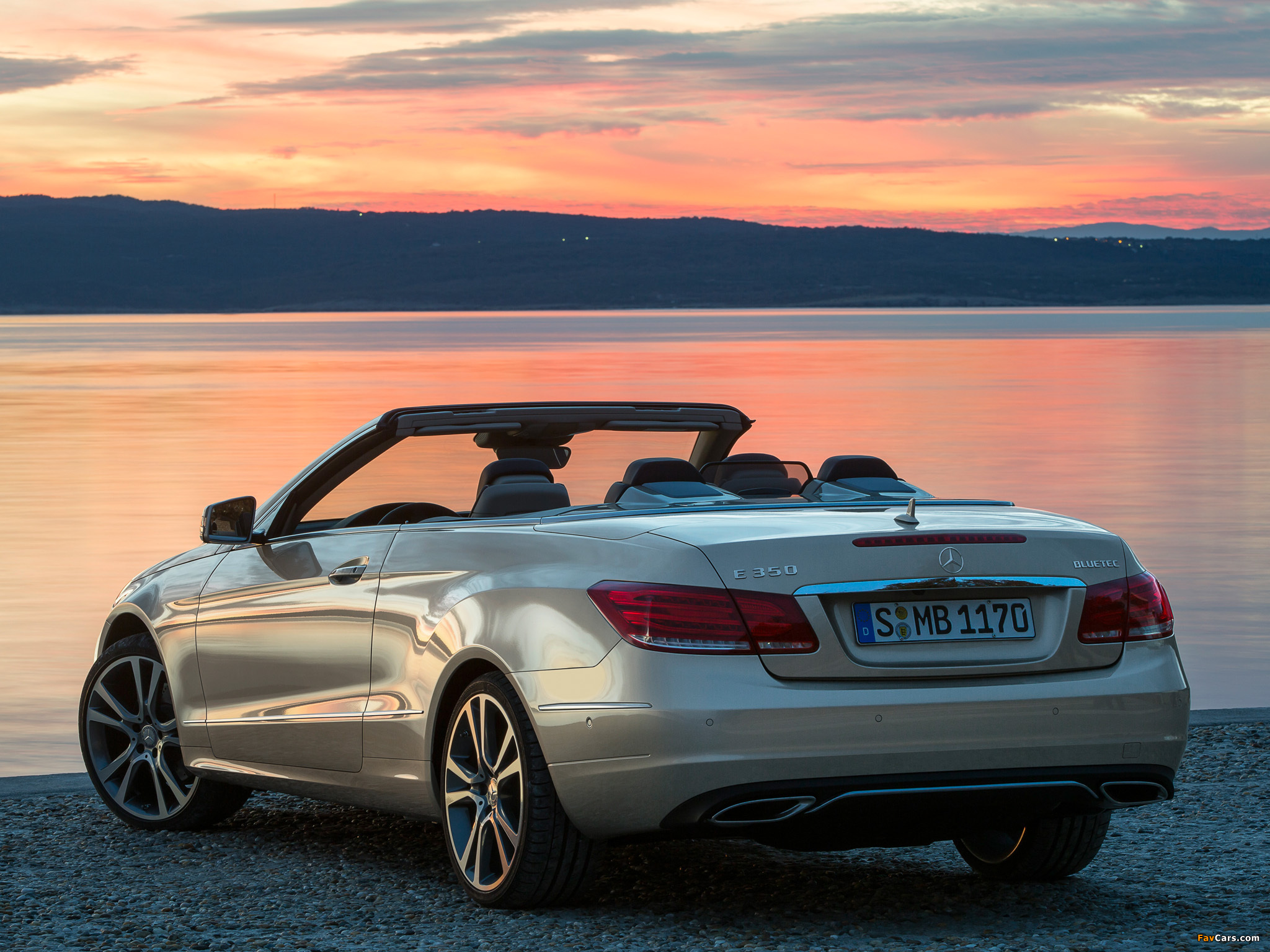 Mercedes-Benz E 350 BlueTec Cabrio (A207) 2013 wallpapers (2048 x 1536)