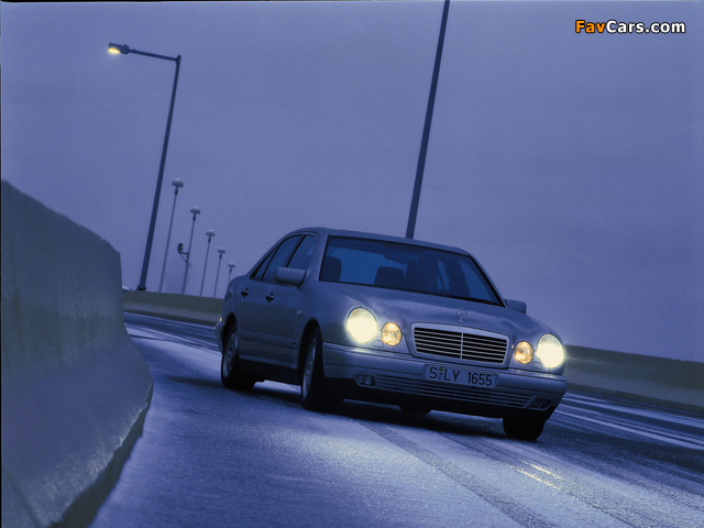 Mercedes-Benz E-Klasse (W210) 1995 wallpapers (640 x 480)