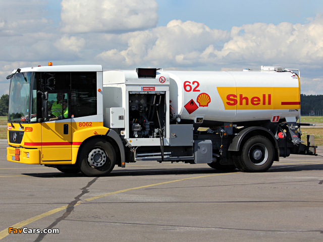 Images of Mercedes-Benz Econic Airport Tanker 1999 (640 x 480)