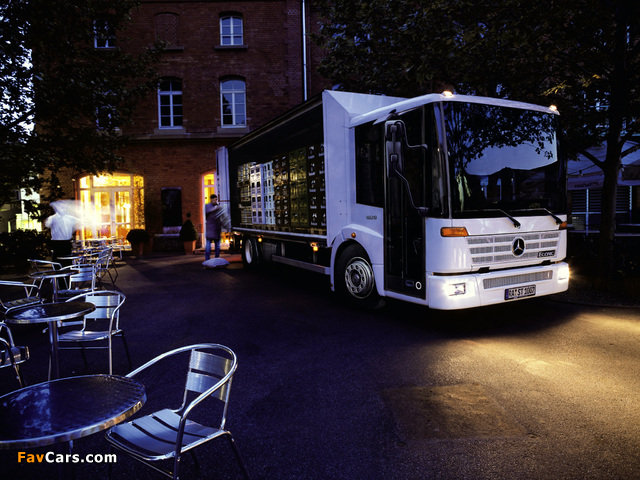 Pictures of Mercedes-Benz Econic 1999 (640 x 480)