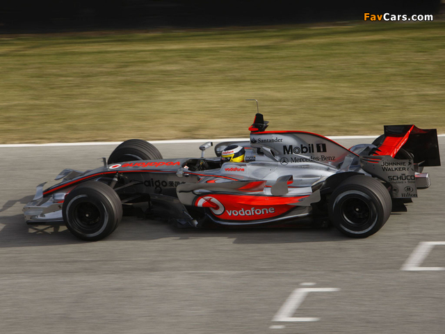 Images of McLaren Mercedes-Benz MP4-23 2008 (640 x 480)