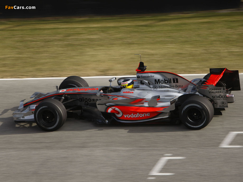 Images of McLaren Mercedes-Benz MP4-23 2008 (800 x 600)