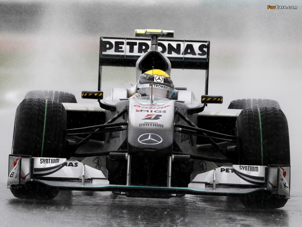 Images of Mercedes GP MGP W01 2010 (1024 x 768)