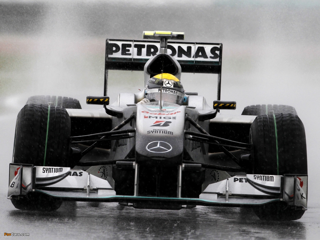 Images of Mercedes GP MGP W01 2010 (1280 x 960)