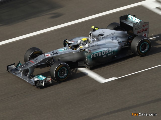 Images of Mercedes GP MGP W02 2011 (640 x 480)