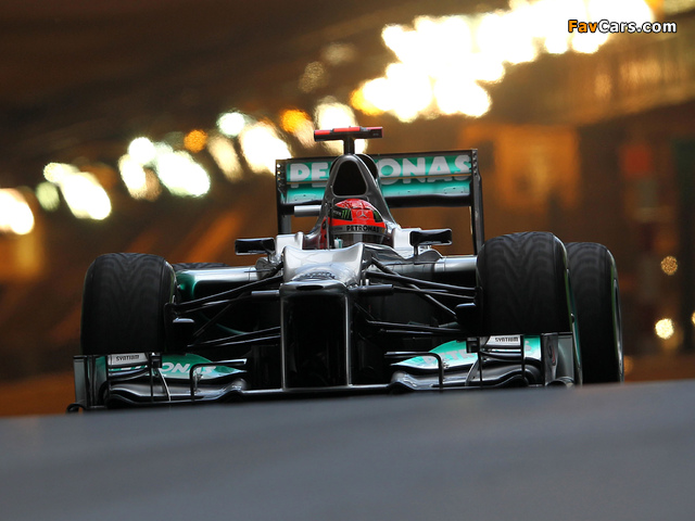 Images of Mercedes GP MGP W03 2012 (640 x 480)