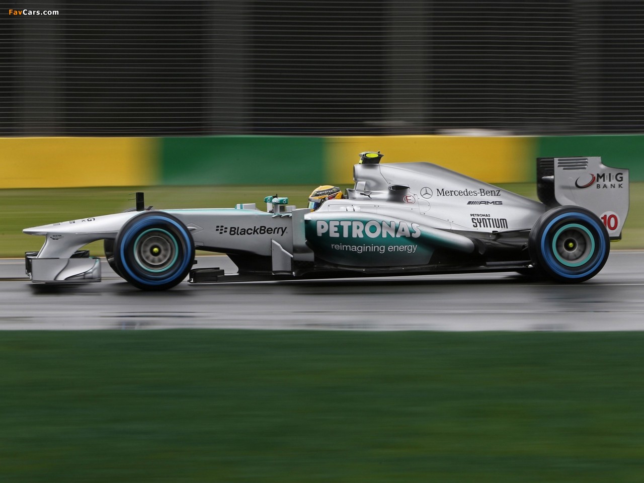 Images of Mercedes GP MGP W04 2013 (1280 x 960)