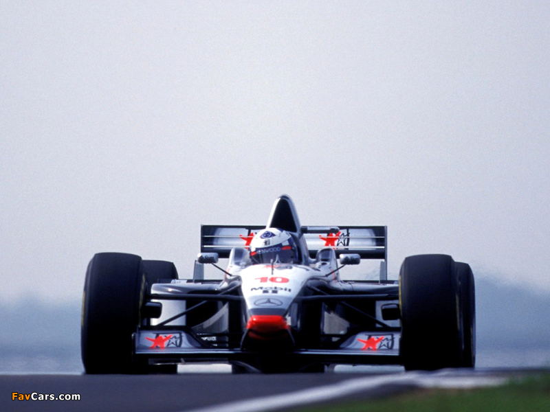 McLaren Mercedes-Benz MP4-12 1997 wallpapers (800 x 600)