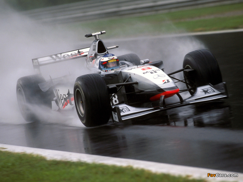 McLaren Mercedes-Benz MP4-13 1998 images (800 x 600)