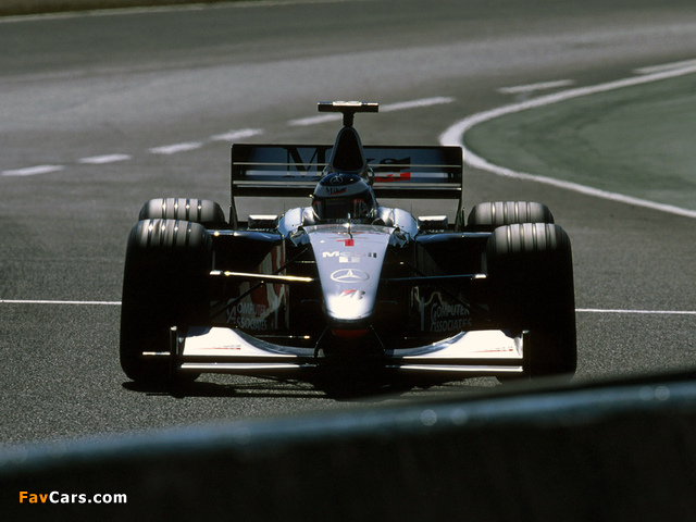 McLaren Mercedes-Benz MP4-14 1999 wallpapers (640 x 480)