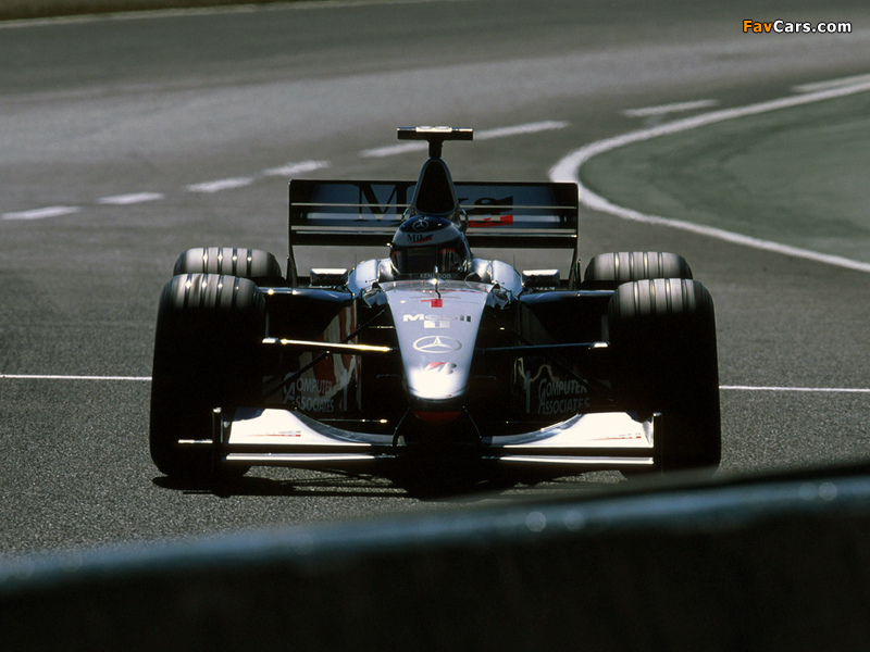 McLaren Mercedes-Benz MP4-14 1999 wallpapers (800 x 600)