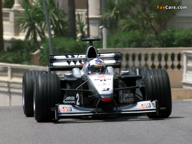 McLaren Mercedes-Benz MP4-15 2000 pictures (640 x 480)