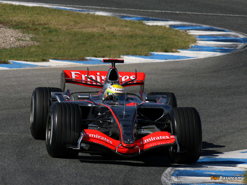 McLaren Mercedes-Benz MP4-21 2006 images (800 x 600)