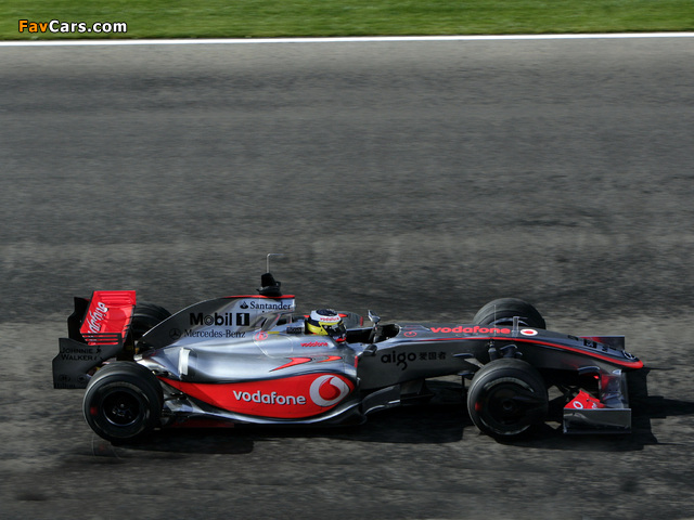 McLaren Mercedes-Benz MP4-24 2009 wallpapers (640 x 480)