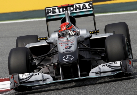 Mercedes GP MGP W01 2010 photos
