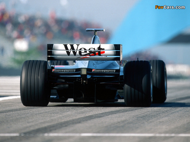 Photos of McLaren Mercedes-Benz MP4-13 1998 (640 x 480)