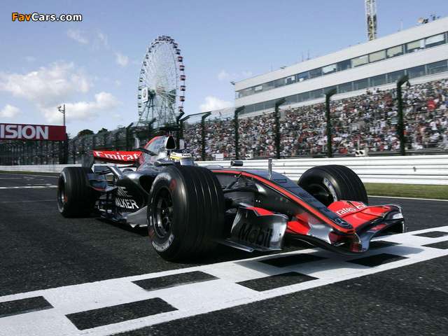 Photos of McLaren Mercedes-Benz MP4-21 2006 (640 x 480)