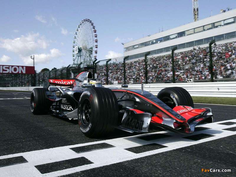 Photos of McLaren Mercedes-Benz MP4-21 2006 (800 x 600)