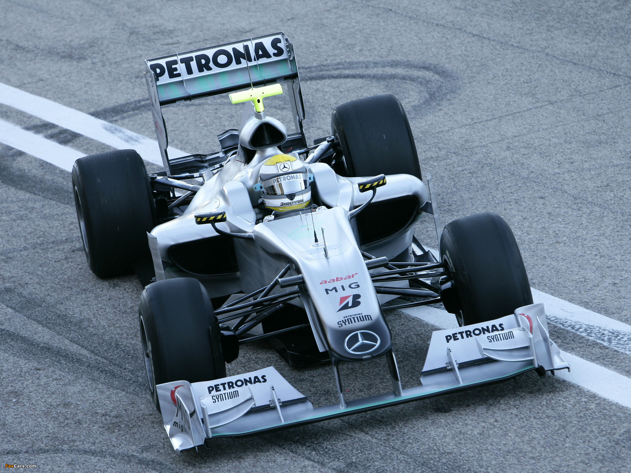 Photos of Mercedes GP MGP W01 2010 (2048 x 1536)
