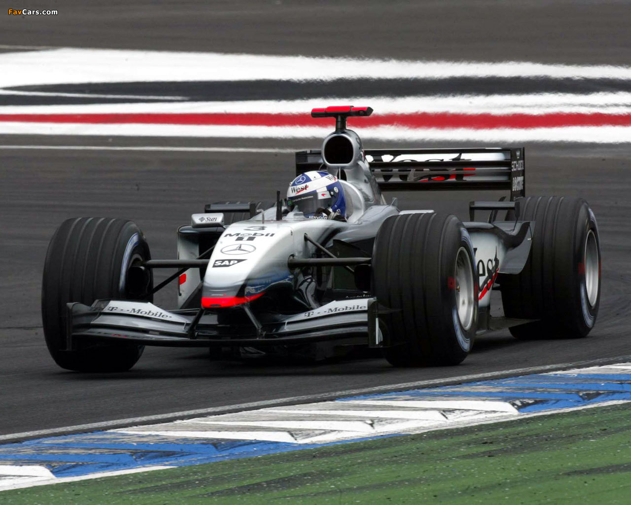 Pictures of McLaren Mercedes-Benz MP4-17 2002 (1280 x 1024)