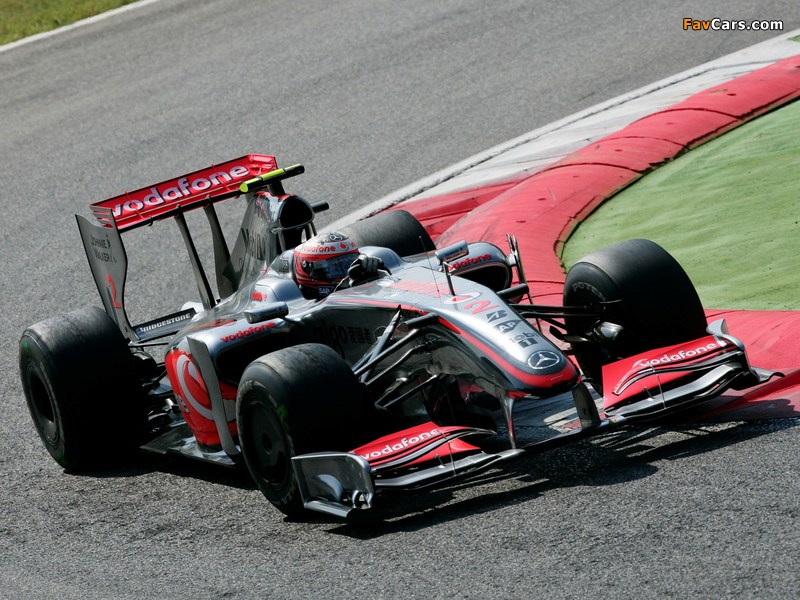 Pictures of McLaren Mercedes-Benz MP4-24 2009 (800 x 600)