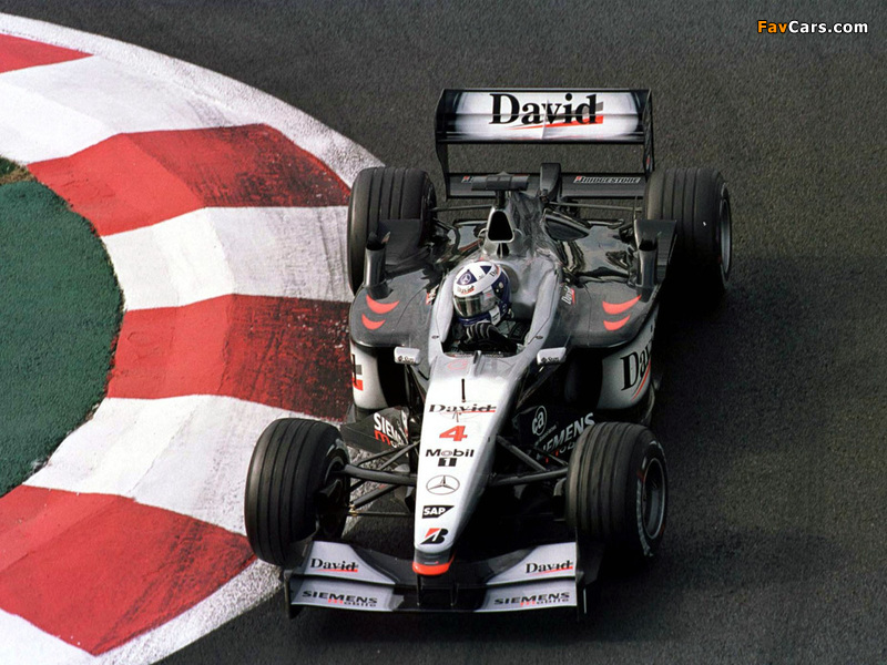 Pictures of McLaren Mercedes-Benz MP4-16 2001 (800 x 600)