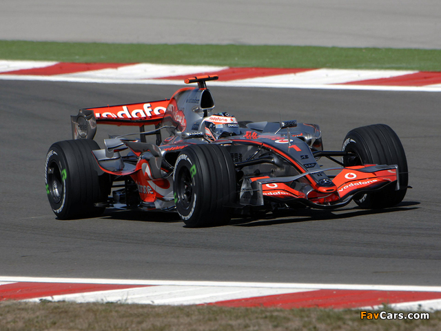 McLaren Mercedes-Benz MP4-22 2007 wallpapers (640 x 480)