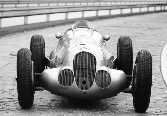 Photos of Mercedes-Benz Formula Racing Car (W125) 1937