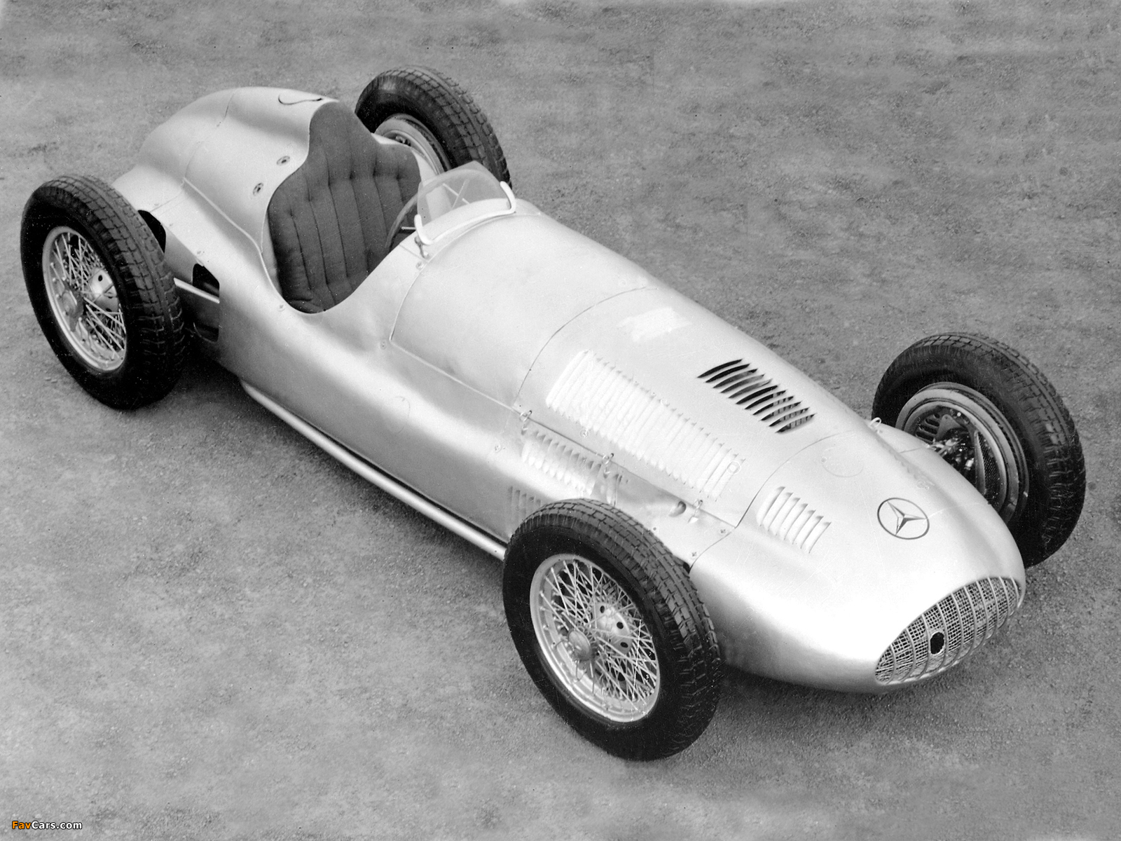 Photos of Mercedes-Benz Formula Racing Car (W165) 1939 (1600 x 1200)