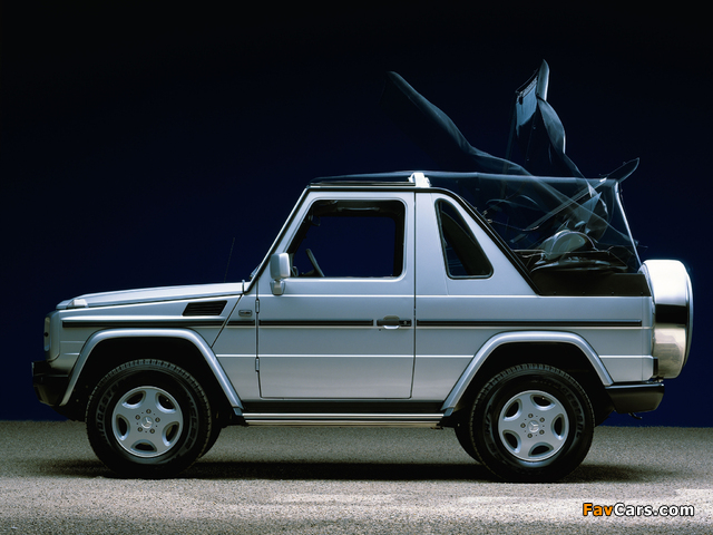 Images of Mercedes-Benz G 320 Cabrio (W463) 1994–2000 (640 x 480)