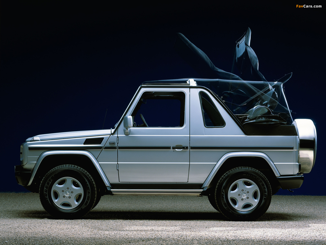 Images of Mercedes-Benz G 320 Cabrio (W463) 1994–2000 (1280 x 960)