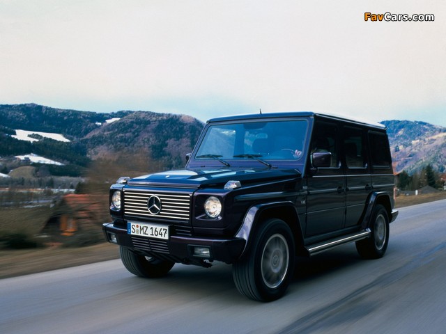 Images of Mercedes-Benz G 500 LWB (W463) 1998–2006 (640 x 480)