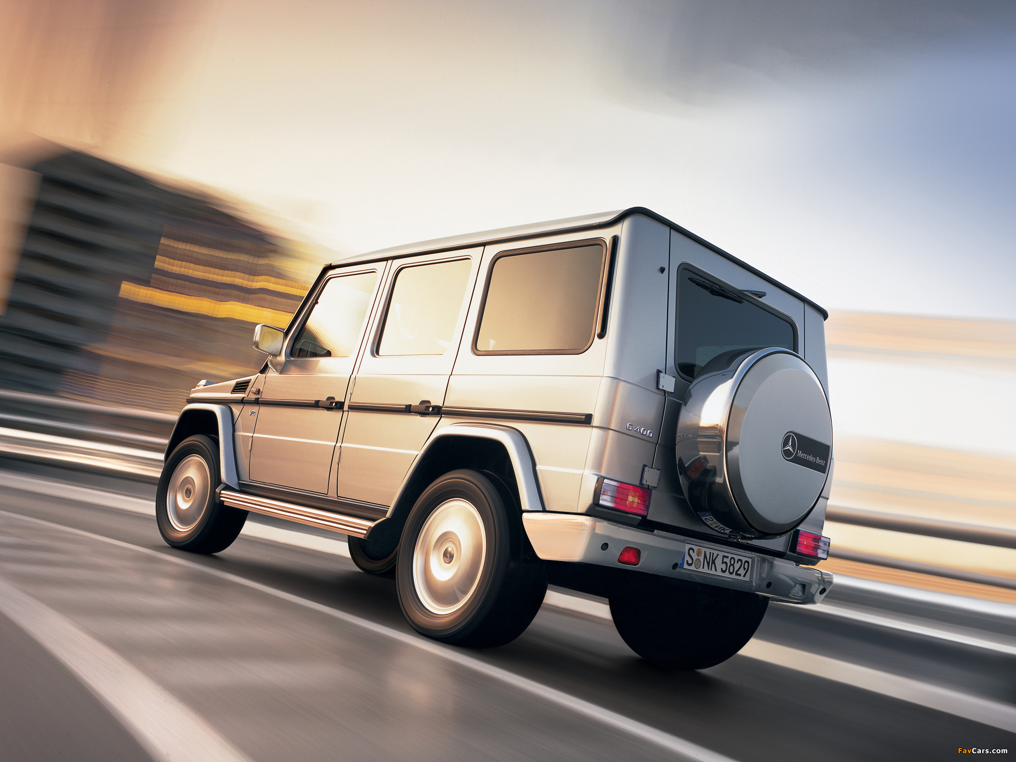 Images of Mercedes-Benz G 400 CDI (W463) 2000–06 (2048 x 1536)