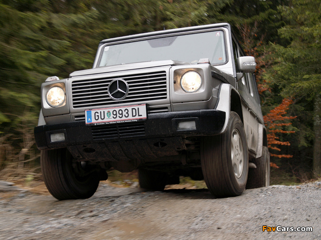Images of Mercedes-Benz G 270 CDI (W463) 2002–06 (640 x 480)