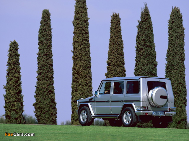 Images of Mercedes-Benz G 55 AMG (W463) 2003–04 (640 x 480)