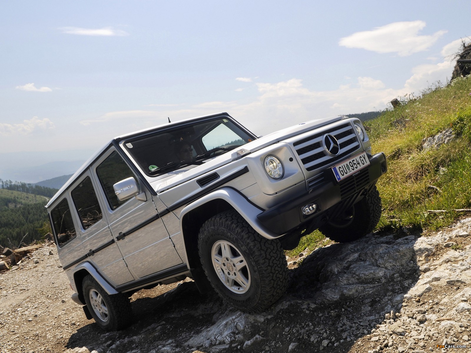 Images of Mercedes-Benz G 320 CDI (W463) 2006–09 (1600 x 1200)