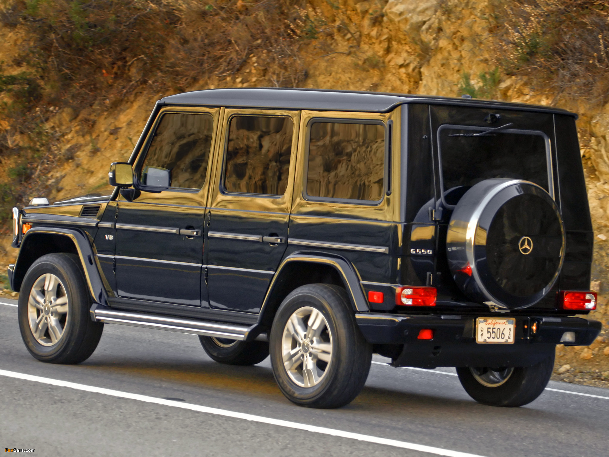 Images of Mercedes-Benz G 550 (W463) 2008–12 (2048 x 1536)