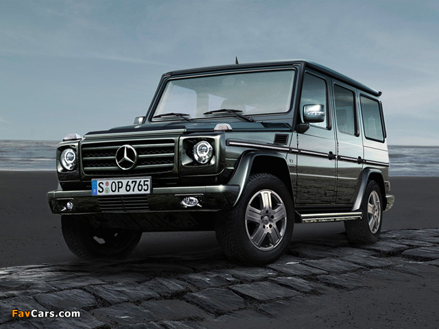 Images of Mercedes-Benz G 500 Edition 30 (W463) 2009 (640 x 480)