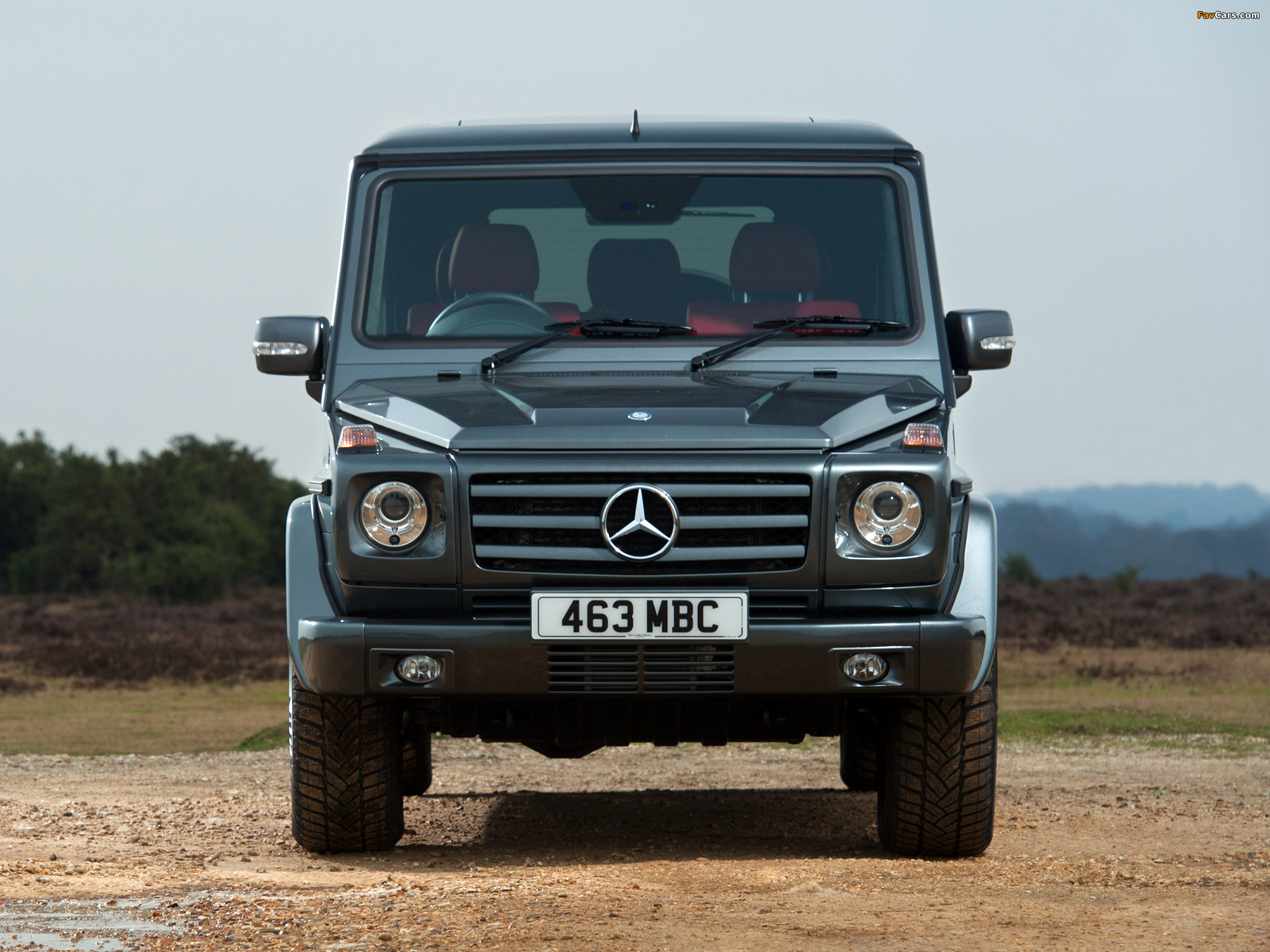 Images of Mercedes-Benz G 350 BlueTec UK-spec (W463) 2010–12 (2048 x 1536)
