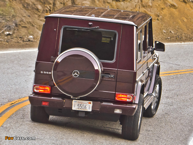 Images of Mercedes-Benz G 550 (W463) 2012 (640 x 480)