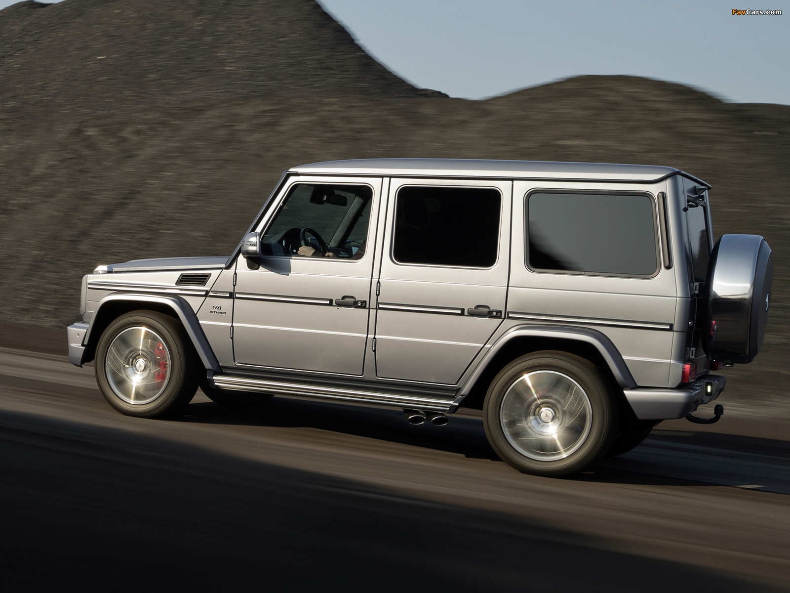 Images of Mercedes-Benz G 63 AMG (W463) 2012 (1600 x 1200)