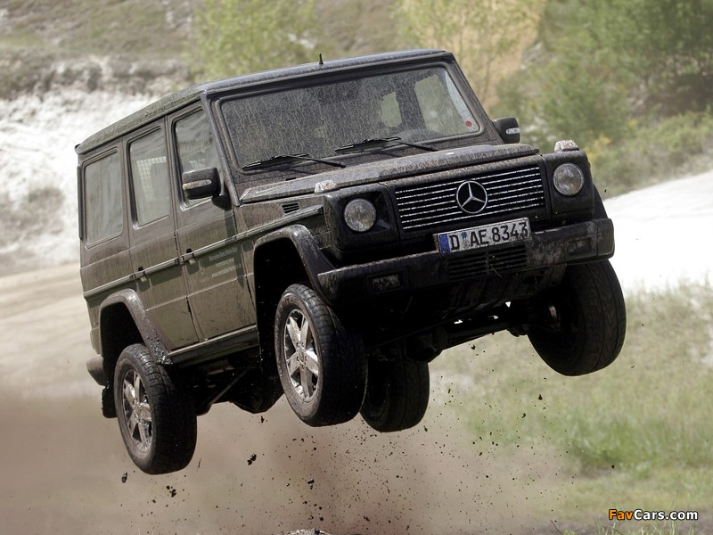 Mercedes-Benz G 400 CDI (W463) 2000–06 images (800 x 600)