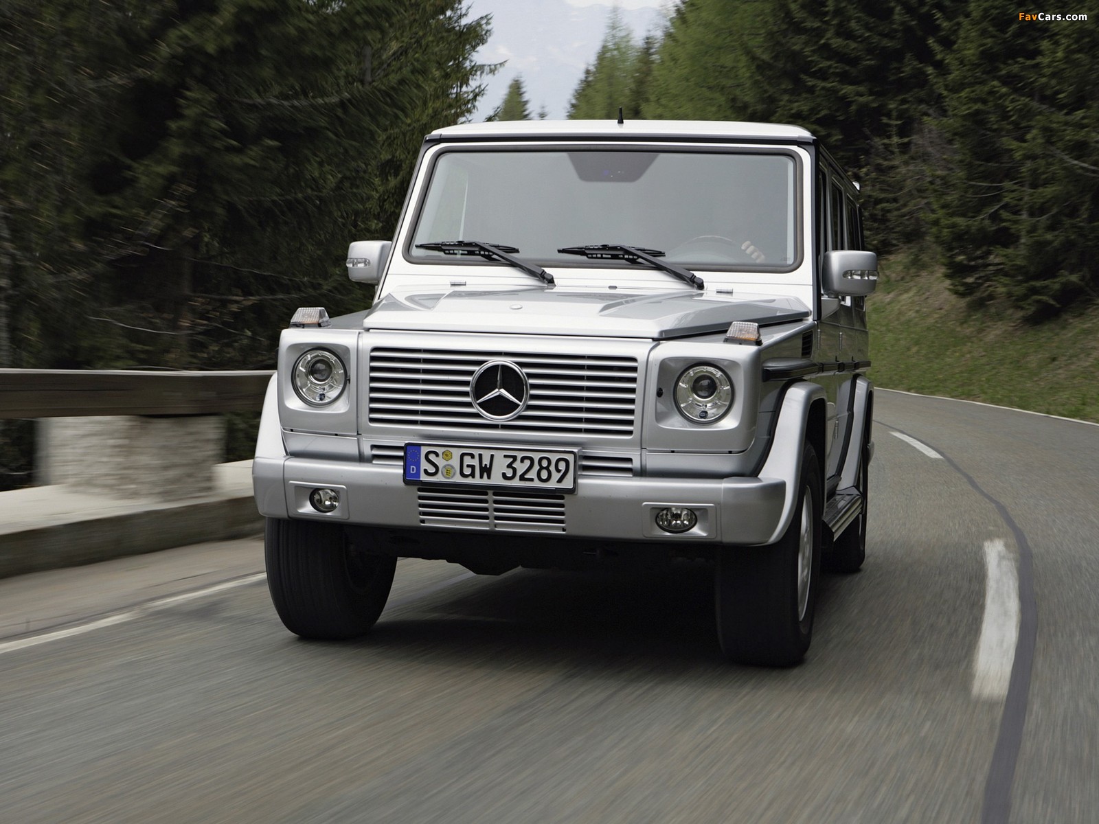 Mercedes-Benz G 320 CDI (W463) 2006–09 photos (1600 x 1200)